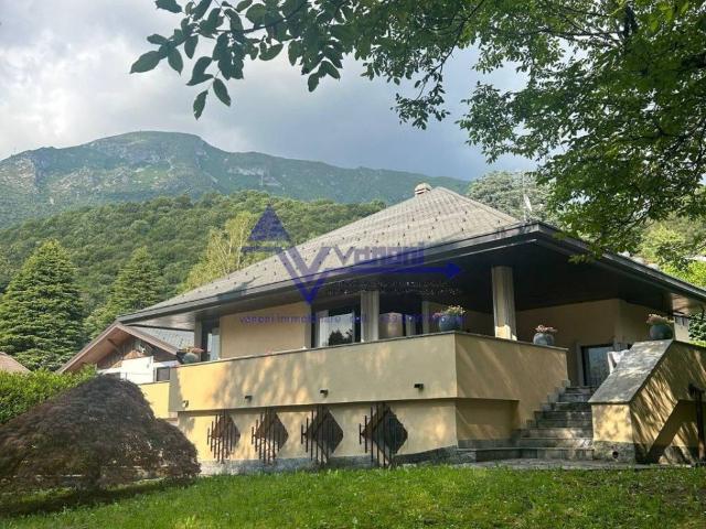 Villa Indipendente in affitto a Maggio, Cremeno