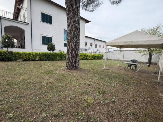 Villa Indipendente in affitto a Crespina Lorenzana, Crespina