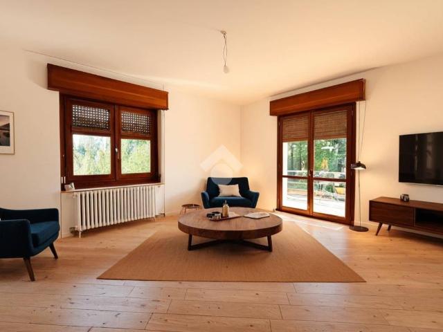Villa Indipendente in affitto a Curno, Lombardia