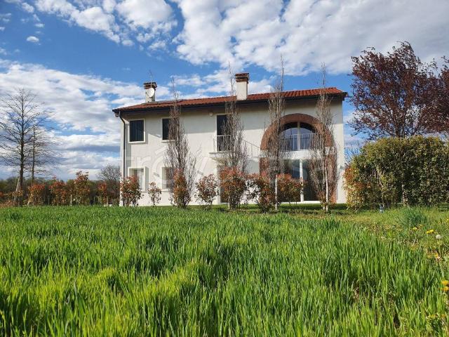 Villa Indipendente in affitto a Dueville, Veneto