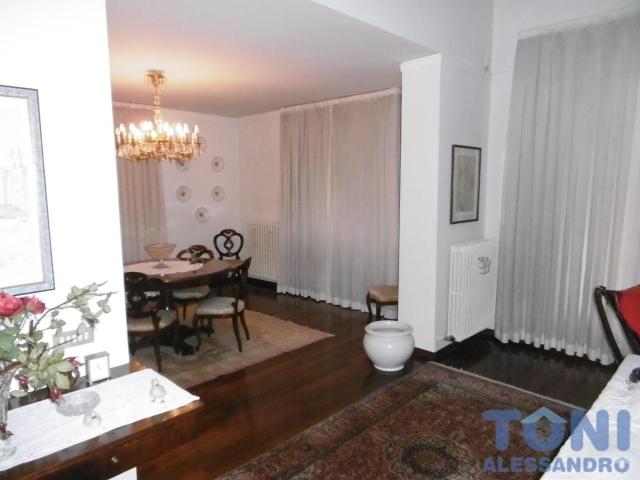Villa Indipendente in affitto a Unione dei Comuni Circondario dell'Empolese Valdelsa, Empoli