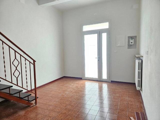 Villa Indipendente in affitto a Ferrara, Reggio Emilia