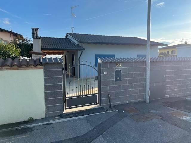Villa Indipendente in affitto a Fiesco, Cremona