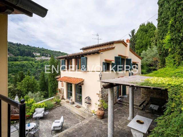 Villa Indipendente in affitto a San Domenico, Fiesole