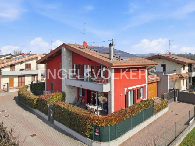 Villa Indipendente in affitto a Fino Mornasco, Lombardia