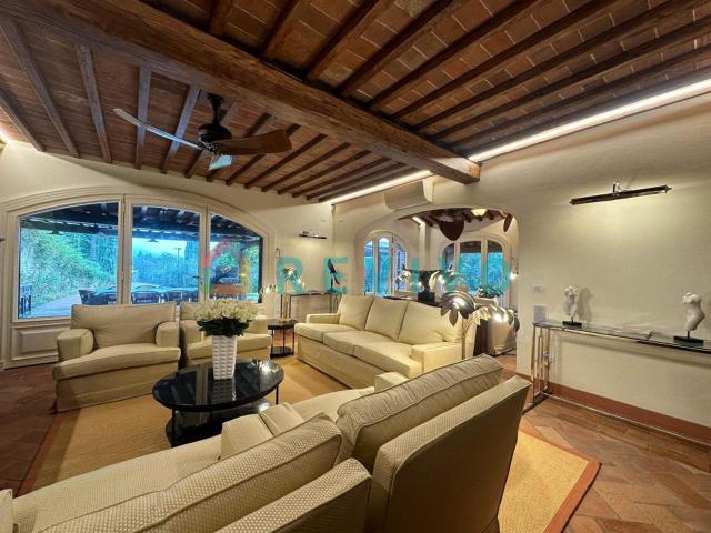 Villa Indipendente in affitto a Quartiere 3, Firenze