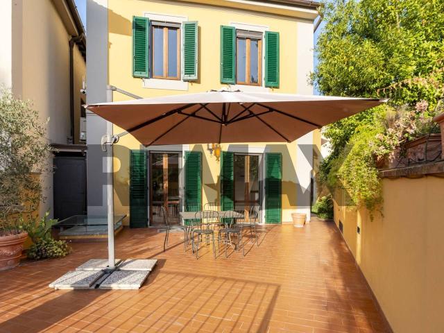 Villa Indipendente in affitto a Settignano, Firenze