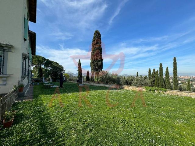 Villa Indipendente in affitto a Quartiere 4, Firenze