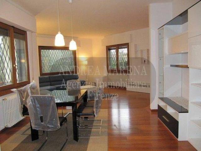 Villa Indipendente in affitto a Quartiere 3, Firenze