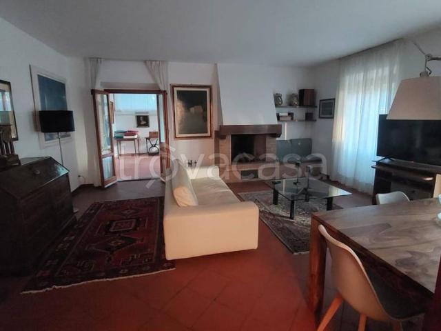 Villa Indipendente in affitto a Campello Sul Clitunno, Umbria
