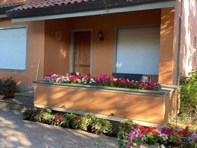 Villa Indipendente in affitto a Fregene, Roma Capitale