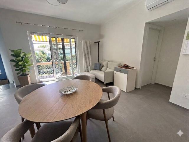 Villa Indipendente in affitto a Fregene, Roma Capitale
