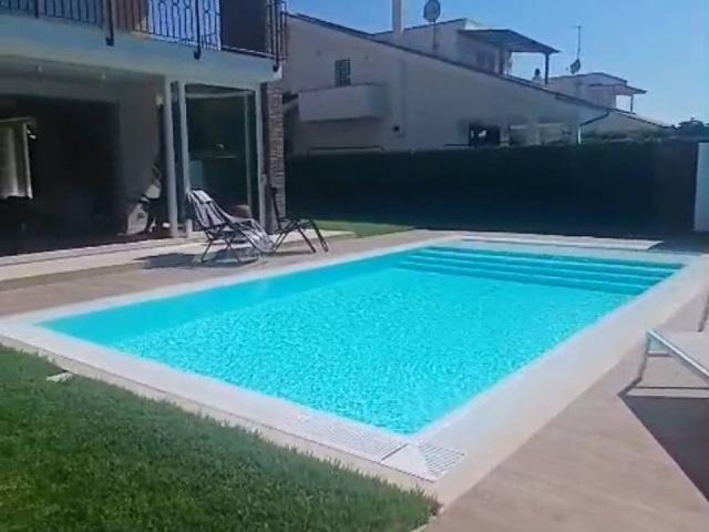 Villa Indipendente in affitto a Fregene, Roma Capitale