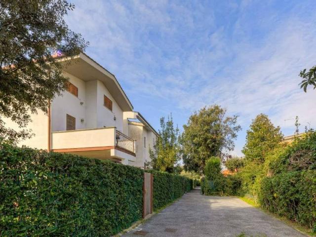 Villa Indipendente in affitto a Roma Capitale, Lazio