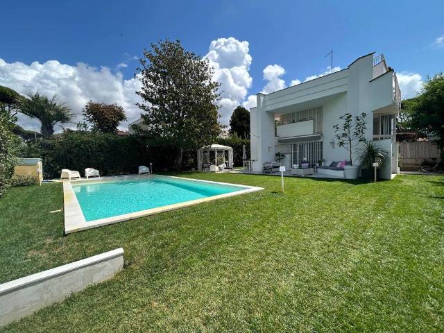 Villa Indipendente in affitto a Fregene, Roma Capitale