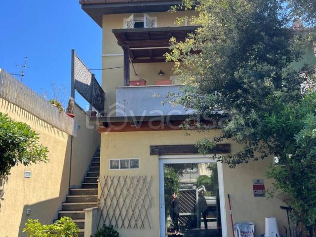 Villa Indipendente in affitto a Fregene, Roma Capitale
