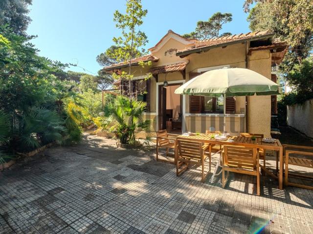 Villa Indipendente in affitto a Fregene, Roma Capitale