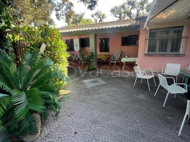 Villa Indipendente in affitto a Fregene, Roma Capitale