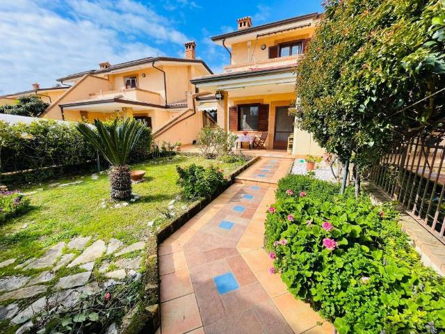 Villa Indipendente in affitto a Salto Di Fondi, Lazio