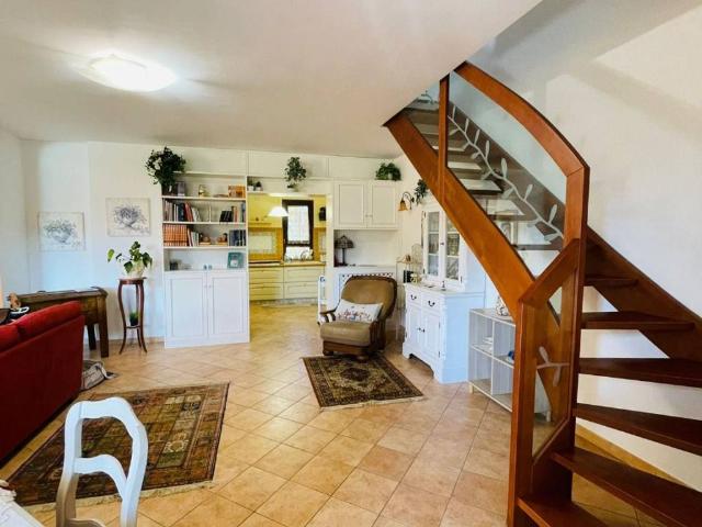 Villa Indipendente in affitto a Salto Di Fondi, Lazio