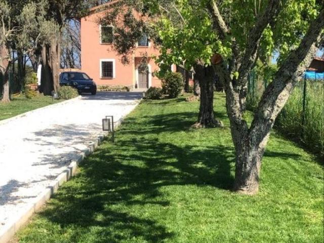 Villa Indipendente in affitto a Roma Capitale, Lazio
