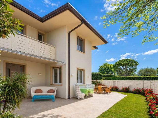 Villa Indipendente in affitto a Vittoria Apuana, Forte Dei Marmi