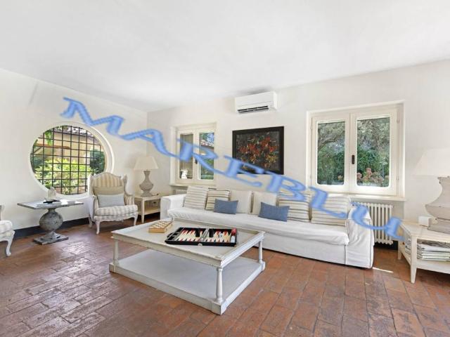Villa Indipendente in affitto a Caranna, Forte Dei Marmi