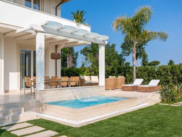 Villa Indipendente in affitto a Vittoria Apuana, Forte Dei Marmi