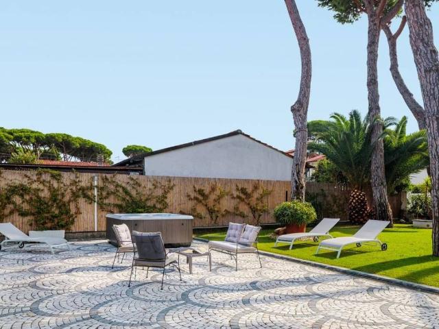 Villa Indipendente in affitto a Vittoria Apuana, Forte Dei Marmi
