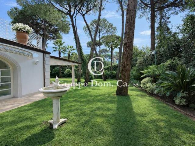 Villa Indipendente in affitto a Roma Imperiale, Forte Dei Marmi