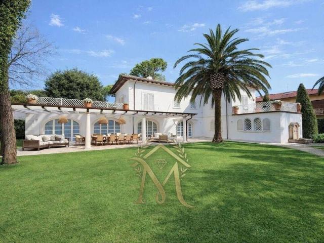 Villa Indipendente in affitto a Roma Imperiale, Forte Dei Marmi