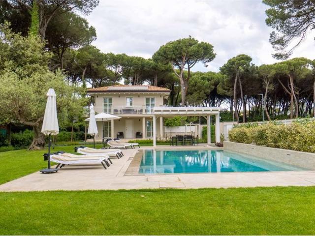 Villa Indipendente in affitto a Vittoria Apuana, Forte Dei Marmi