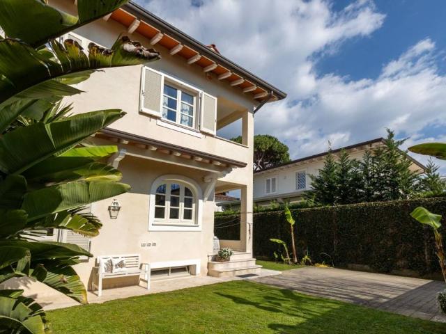 Villa Indipendente in affitto a Roma Imperiale, Forte Dei Marmi