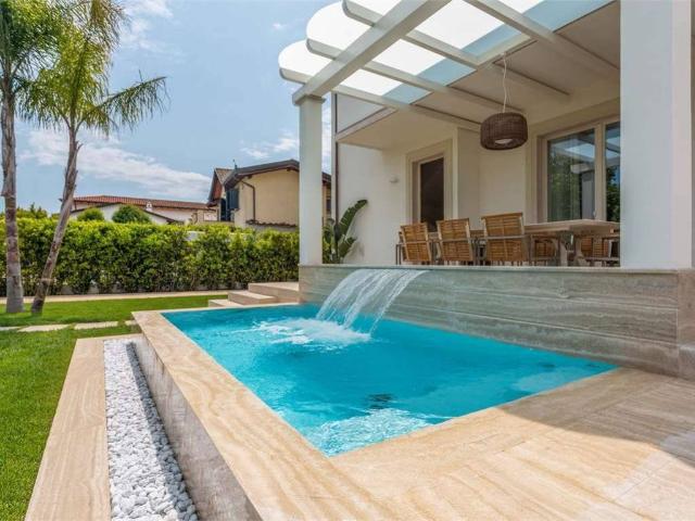 Villa Indipendente in affitto a Vittoria Apuana, Forte Dei Marmi