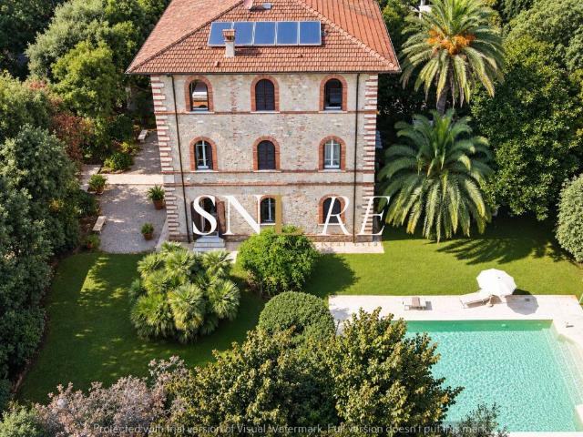Villa Indipendente in affitto a Caranna, Forte Dei Marmi