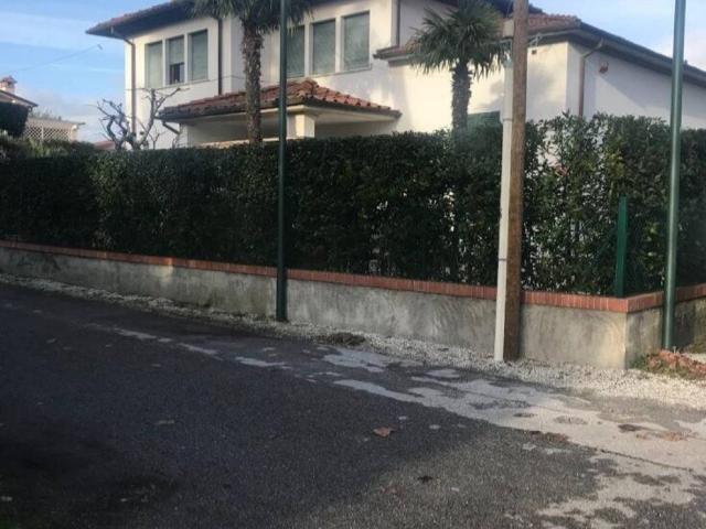 Villa Indipendente in affitto a Forte Dei Marmi, Toscana