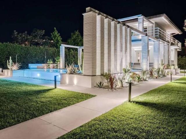 Villa Indipendente in affitto a Vittoria Apuana, Forte Dei Marmi