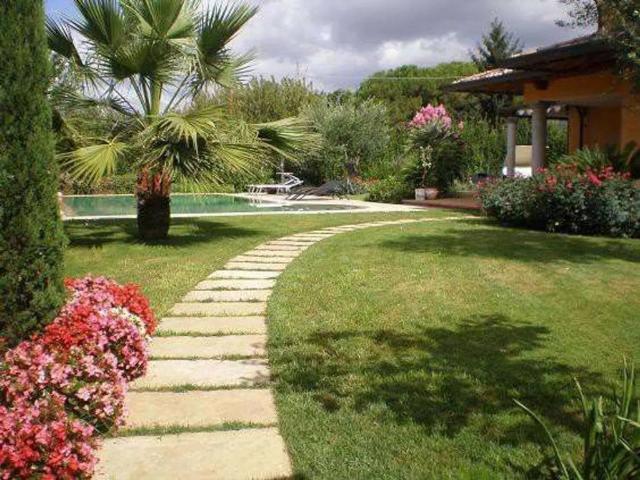 Villa Indipendente in affitto a Vittoria Apuana, Forte Dei Marmi