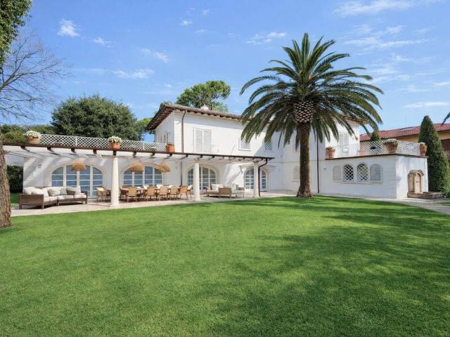 Villa Indipendente in affitto a Roma Imperiale, Forte Dei Marmi