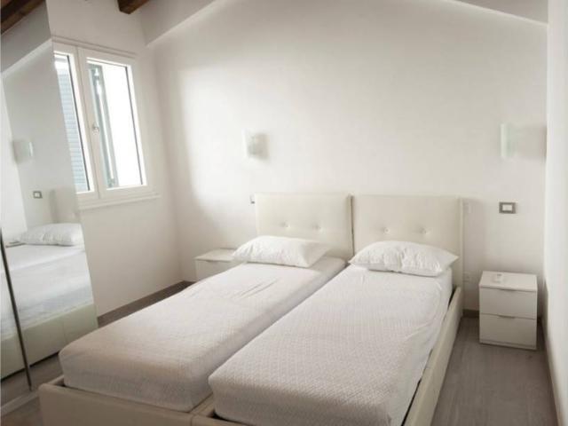Villa Indipendente in affitto a Vittoria Apuana, Forte Dei Marmi