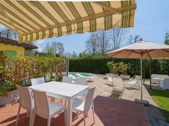 Villa Indipendente in affitto a Caranna, Forte Dei Marmi