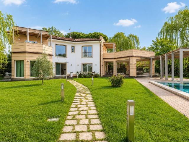 Villa Indipendente in affitto a Caranna, Forte Dei Marmi