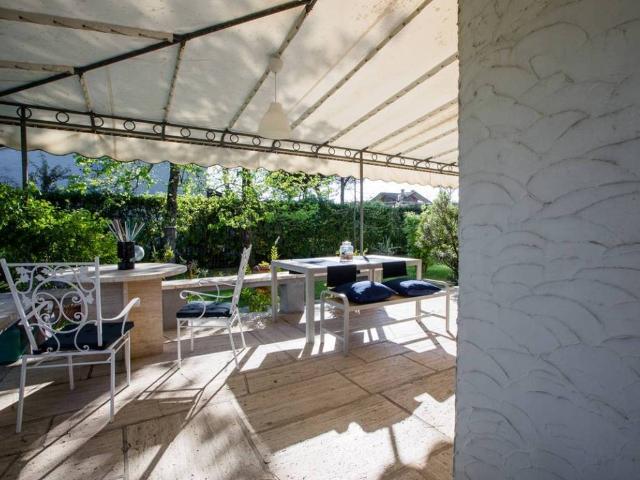 Villa Indipendente in affitto a Roma Imperiale, Forte Dei Marmi