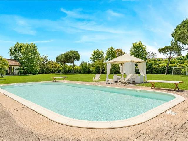 Villa Indipendente in affitto a Roma Imperiale, Forte Dei Marmi