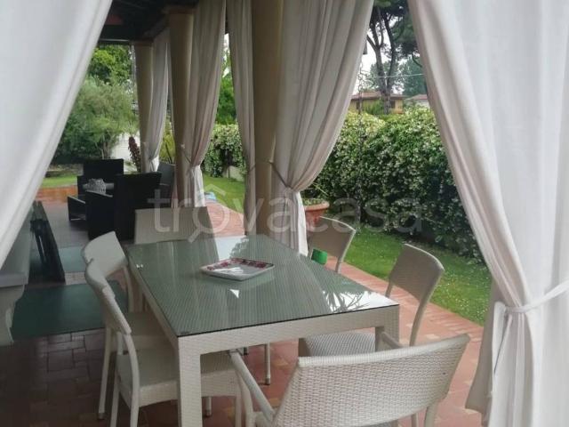 Villa Indipendente in affitto a Buonarroti, Gerenzano