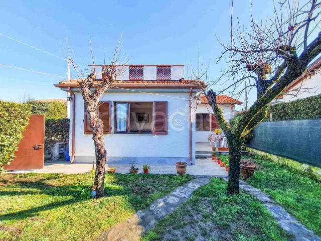 Villa Indipendente in affitto a Godega Sant'urbano, Veneto