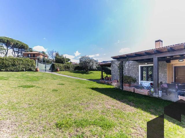 Villa Indipendente in affitto a Roma Capitale, Lazio