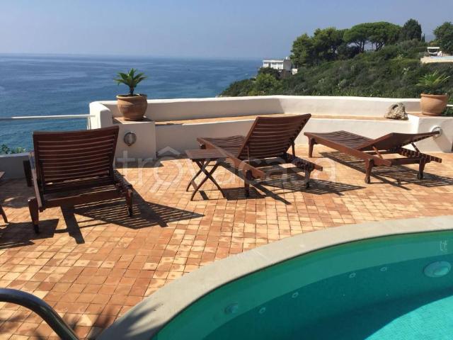 Villa Indipendente in affitto a Campello Sul Clitunno, Umbria