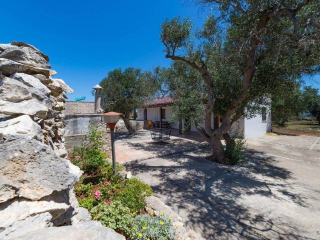 Villa Indipendente in affitto a Fabbreria, Campello Sul Clitunno