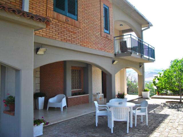 Villa Indipendente in affitto a Gangi